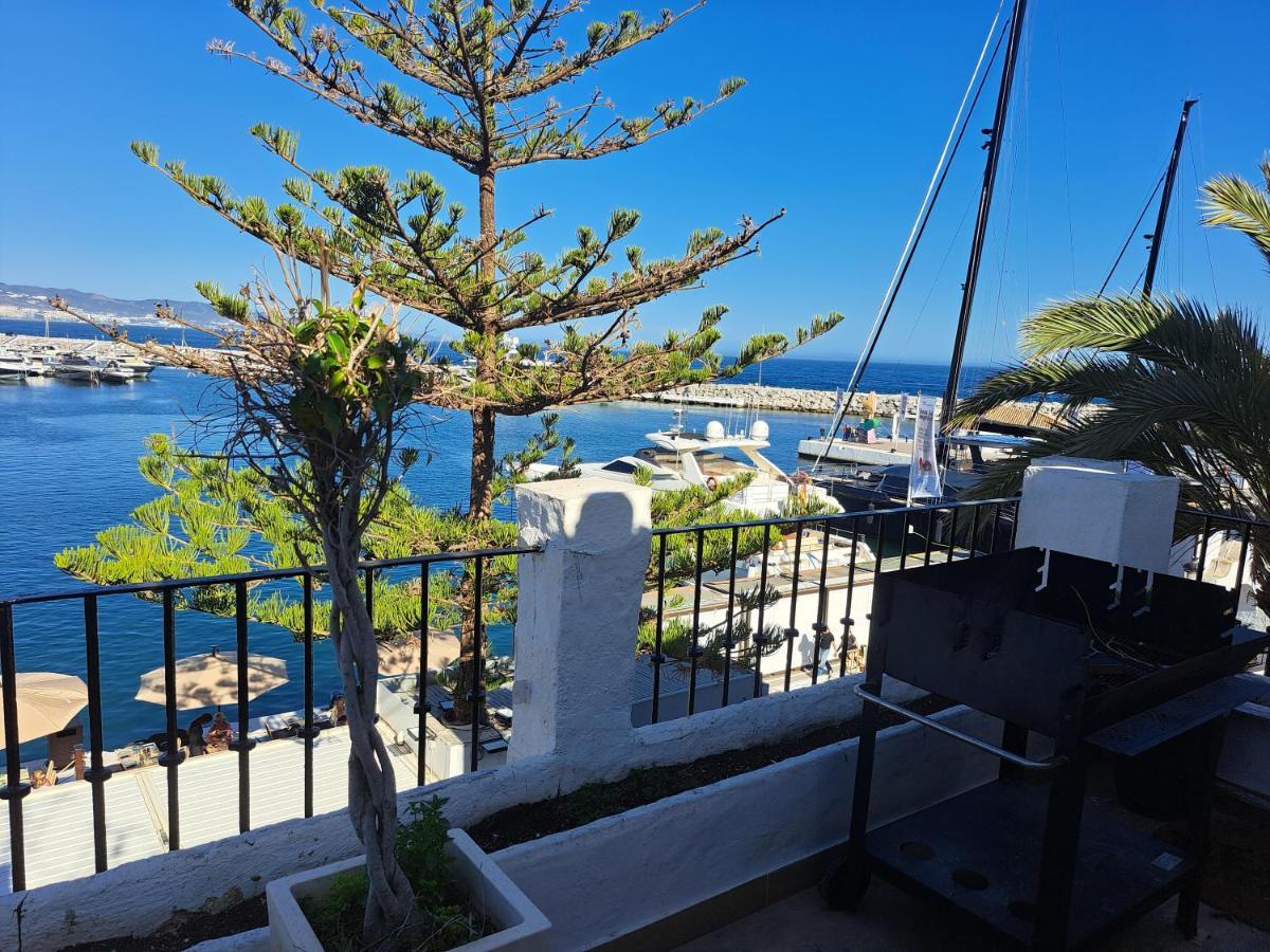Private Suites In Huge Penthouse 1St Line Puerto Banus, Incredible Views, Jacuzzis Марбелья Экстерьер фото