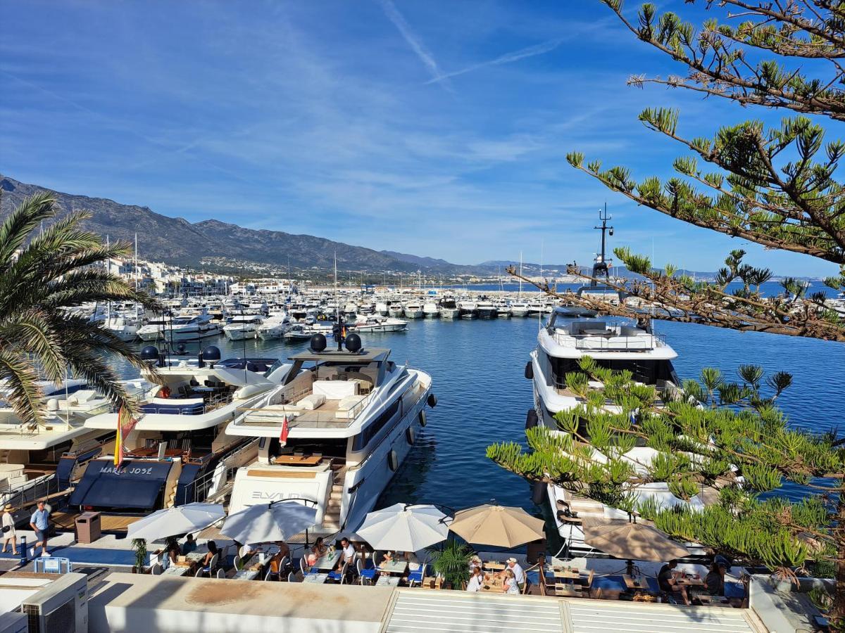 Private Suites In Huge Penthouse 1St Line Puerto Banus, Incredible Views, Jacuzzis Марбелья Экстерьер фото
